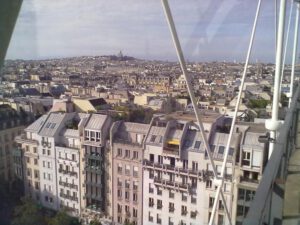 Montmartre_v_Centre_Pompidou_aus_Re